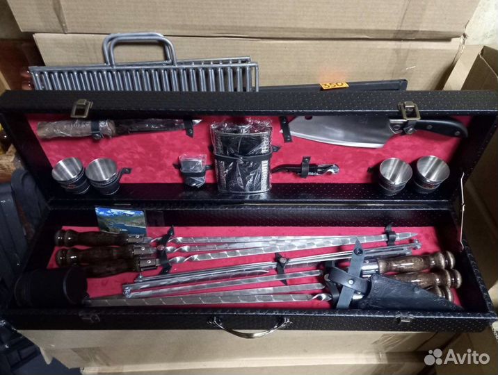 Подaрочный набор шампуров в кейсе