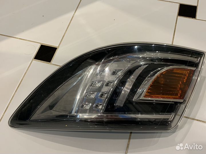 Фонарь правый на Mazda 6 GH