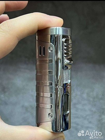 Сверхдолгая металлическая зажигалка