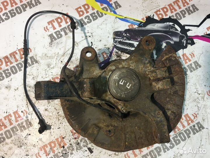 Кулак поворотный ступица передняя правая Прав