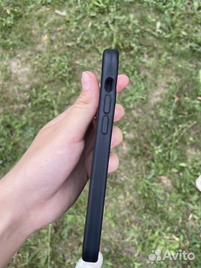 Чехол на iPhone 12