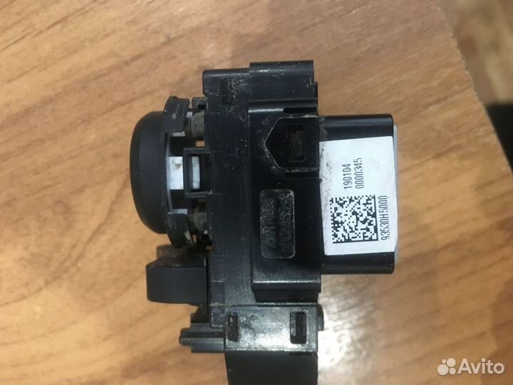 Блок управления зеркалами Hyundai Solaris 2 2019г