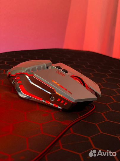 Игровая мышь с подсветкой