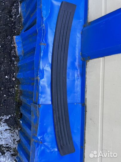 Накладка на бампер