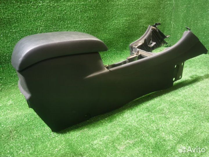 Подлокотник Ford Mondeo 4 рестайлинг 1.6 2011