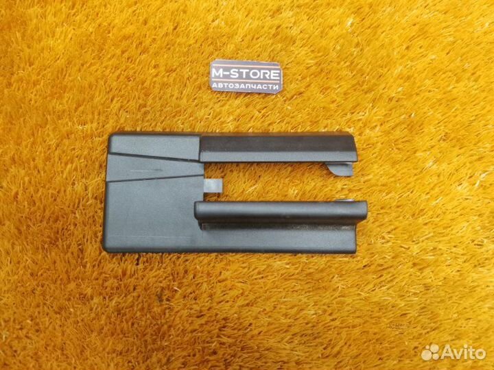 Накладка салазки сиденья передняя левая