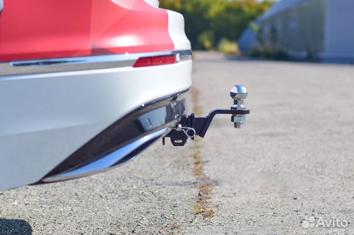 Фаркоп для Volkswagen Tiguan, съемный квадрат