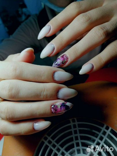Маникюр с покрытием гель-лаком