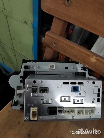 Продаю головное устройство с Тойоты Хайлендер 2