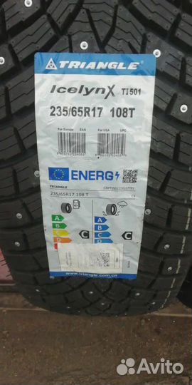 Triangle IcelynX TI501 235/65 R17
