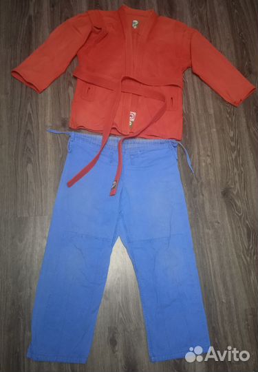 Продам комплект самбовка и штаны 48 размер