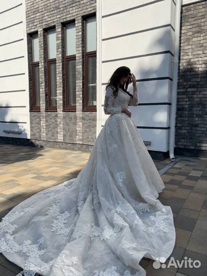 Платье свадебное