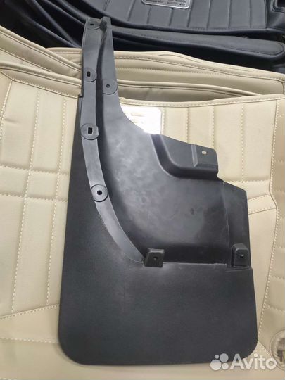 Брызговики land cruiser200