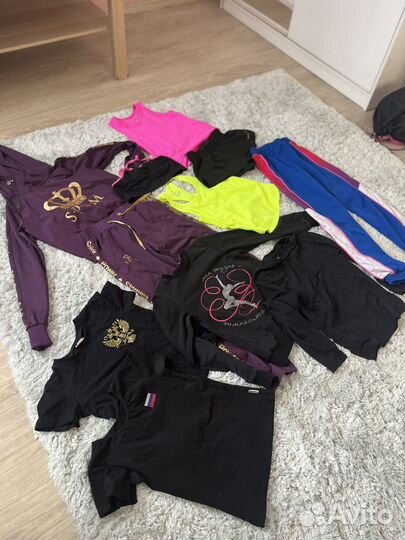 Продам вещи для гимнастики от 122-128