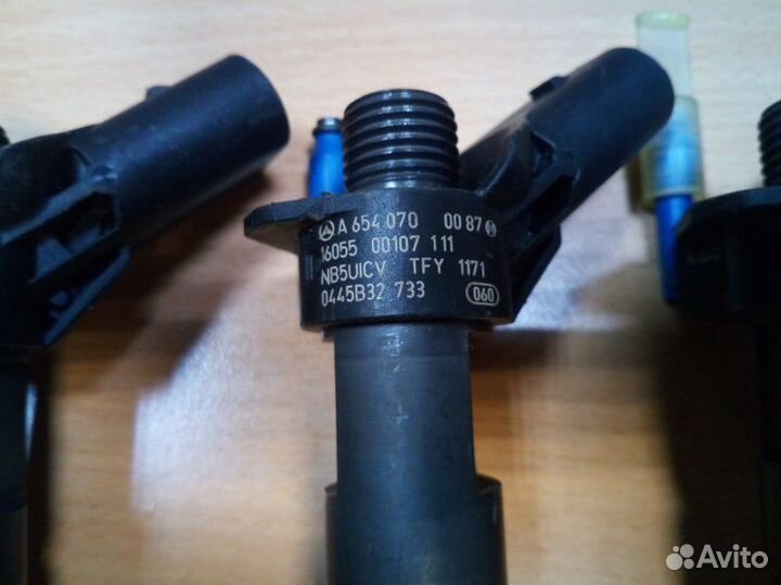 Форсунка топливная Mercedes-Benz E-Class W213