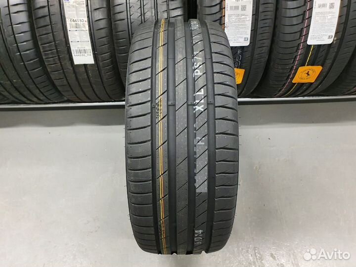 Kumho Ecsta PS71 225/40 R18