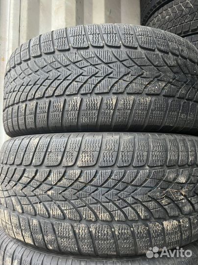 Dunlop SP Winter Sport 4D 265/45 R20 и 295/40 R20 104V
