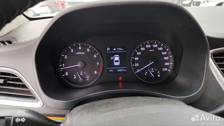 Hyundai Solaris 1.4 AT, 2017, 180 530 км