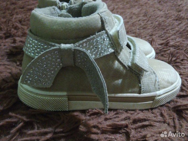Ботинки для девочки 25 размер