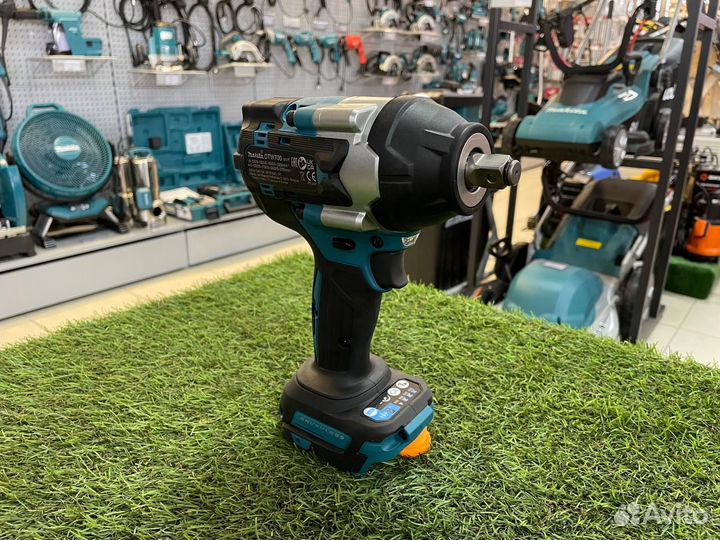 Ударный аккумуляторный гайковерт Makita LXT BL без