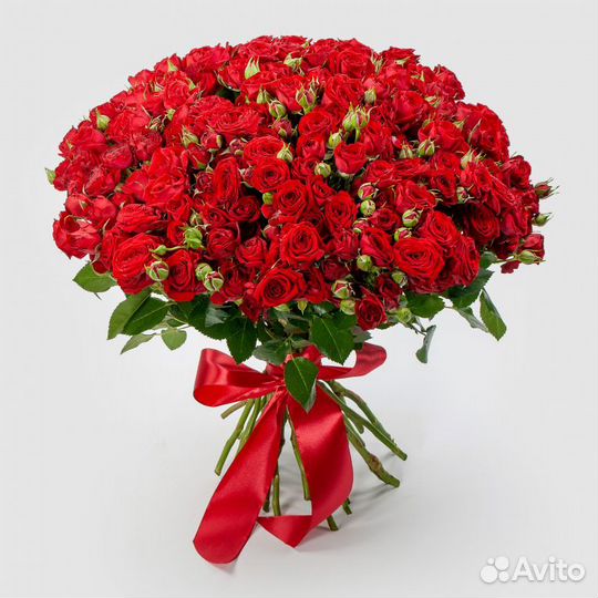 Букеты из кустовых роз с оптового склада