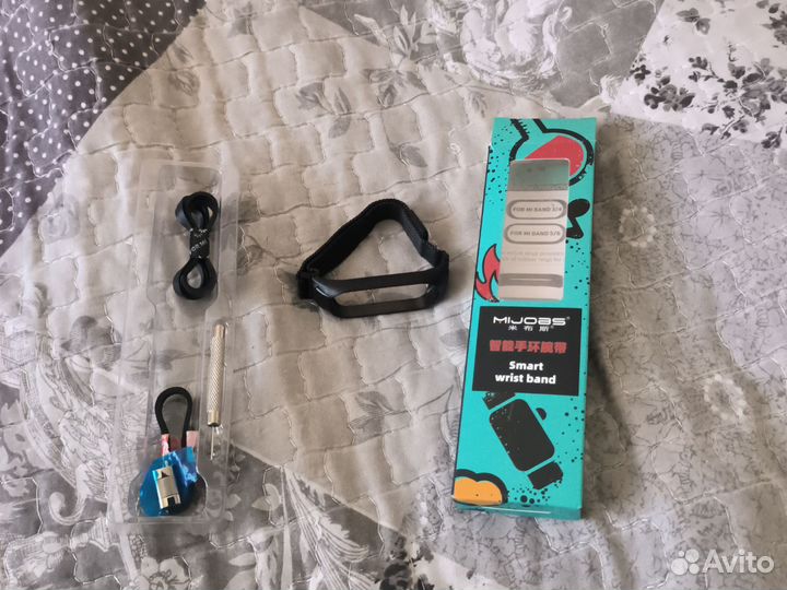 Металлический браслет на xiaomi mi bend 3 4 5 6