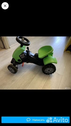 Детский трактор с педалями