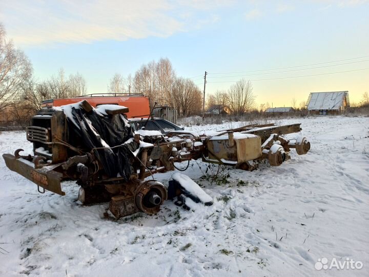 Урал 5557 на запчасти