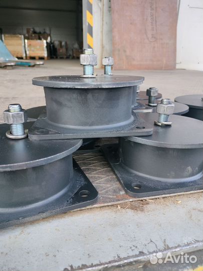 Амортизаторы на дорожный каток ammann