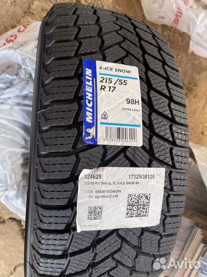 Michelin X-Ice Snow 215/55 R17 98H