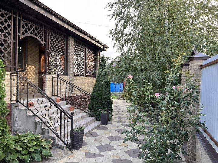 Дом 210 м² на участке 8,9 сот.