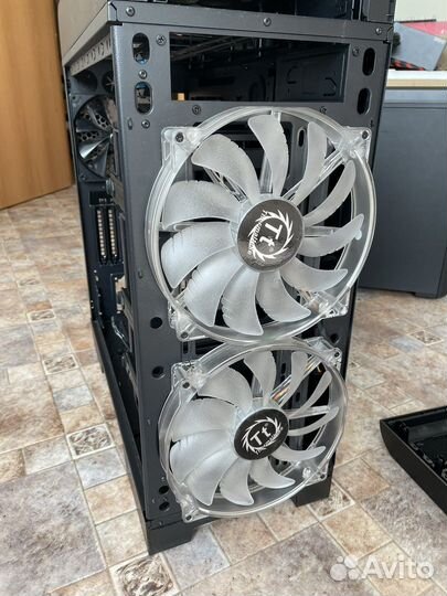 Корпус Thermaltake Core V71