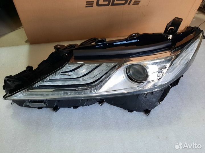 Фара передняя левая Toyota Camry V70 2018