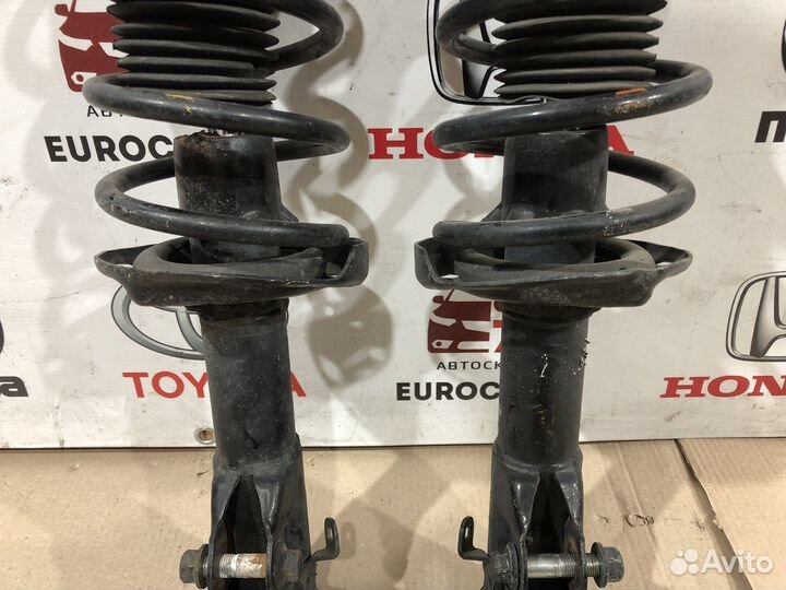 Стойки передние Honda Civic 4D FD 2006-2011