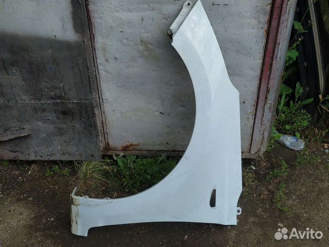 Передняя левое крыло hyundai solaris 2