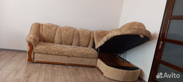 Угловой диван