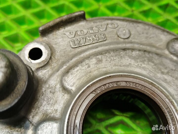 Масляный насос двигателя Volvo s40 b4204s