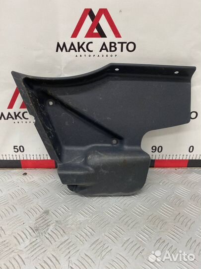 Б/У обшивка багажника (обшивка салона) задний