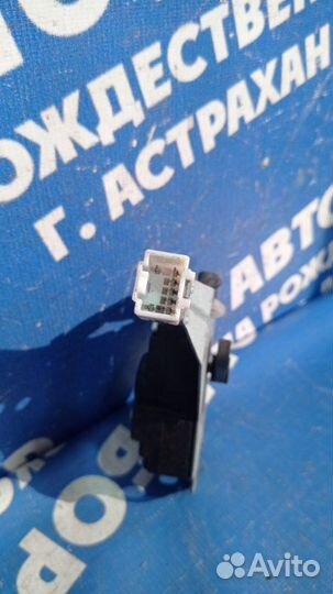 Моторчик заслонок отопителя Hyundai Sonata 4 седан