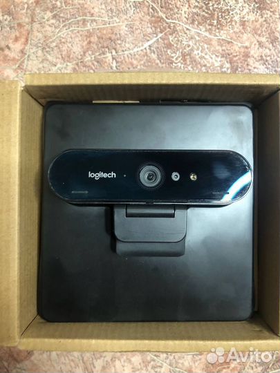 Веб камера logitech brio