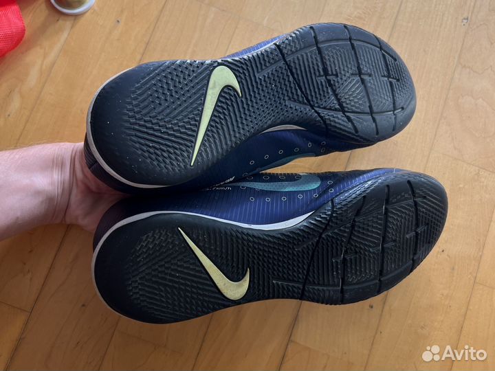 Футзалки nike