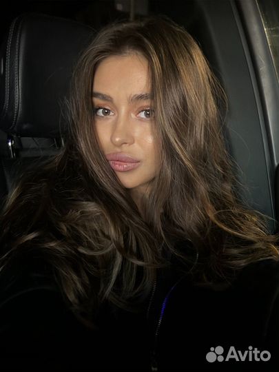 Менеджер, администратор, хостес