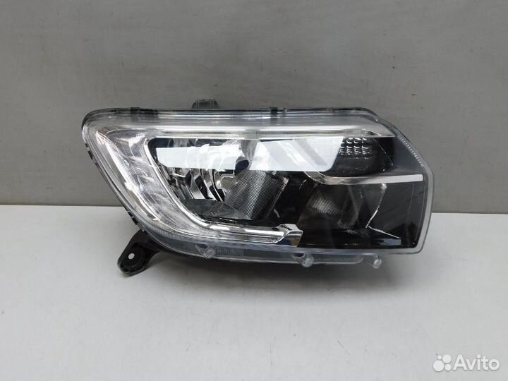 Фара правая Renault Logan/Logan Stepway