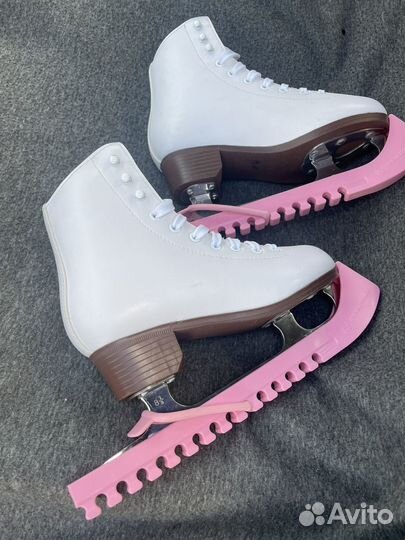 Коньки для фигурного катания graf Davos Gold 34