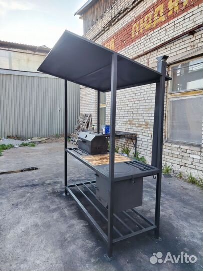 Мангал с крышей