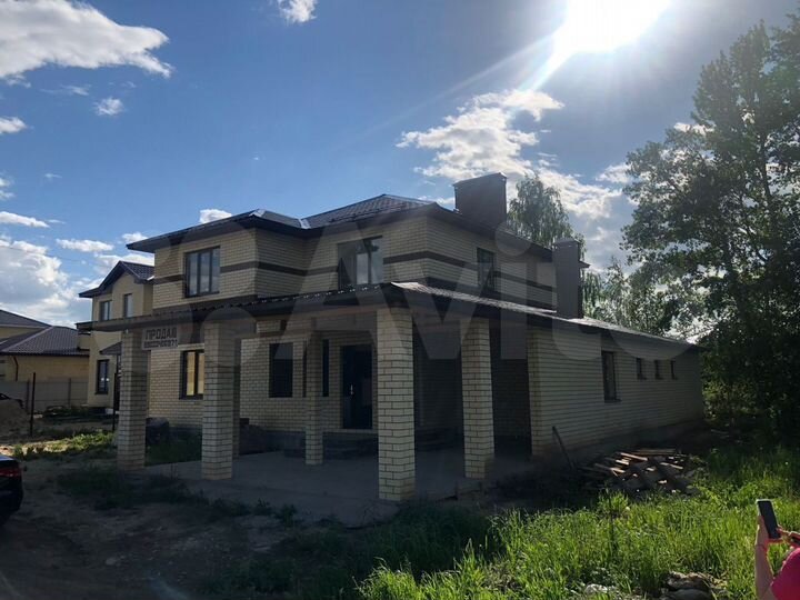 Дом 246 м² на участке 8 сот.