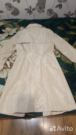 Плащ женский