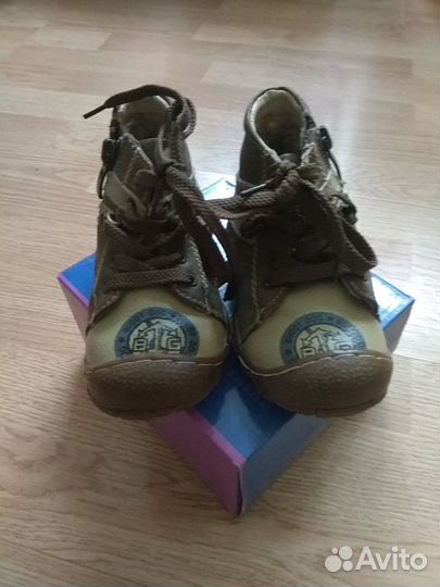 Ботиночки детские