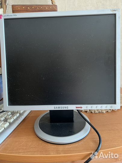Монитор Samsung