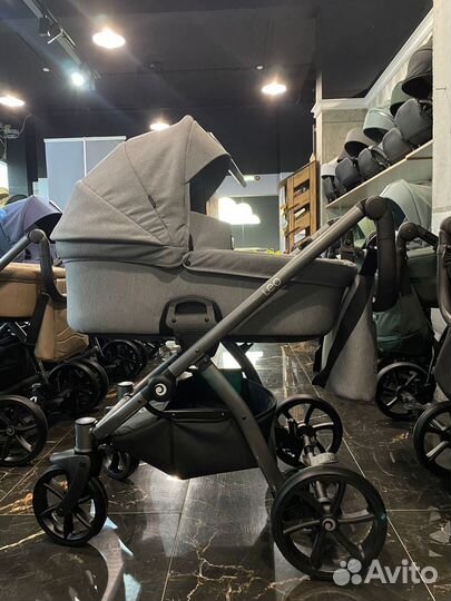 Коляска 2 в 1 Tutis Leo